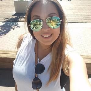 Meet your Posher, Melissa